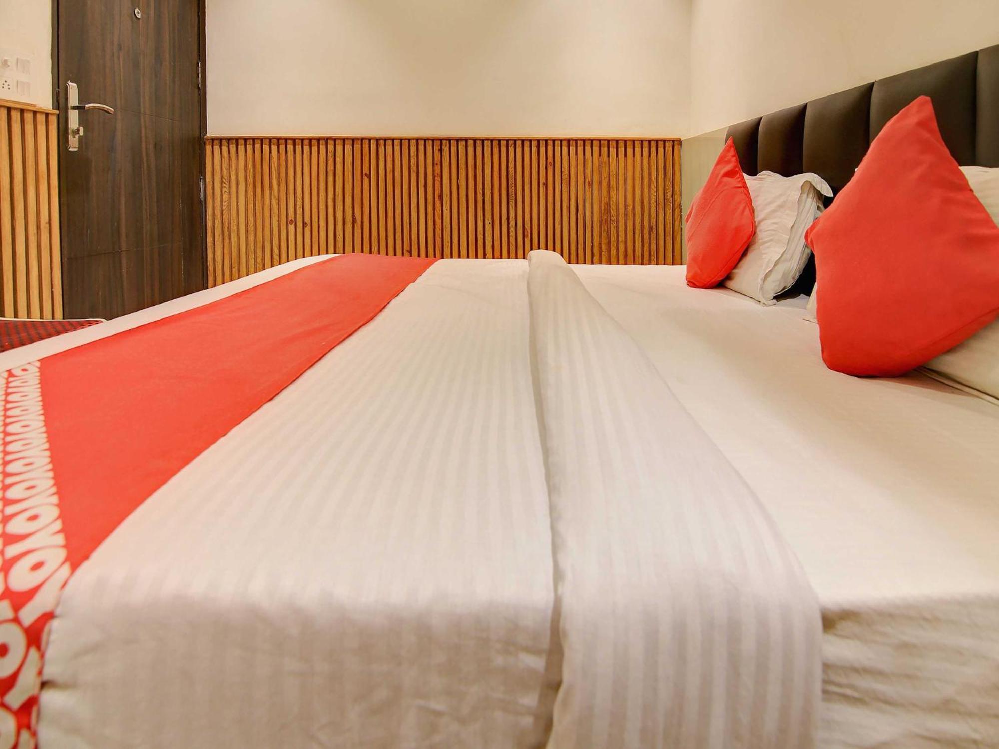 Hotel O Shri Sai Delhi  Exterior photo